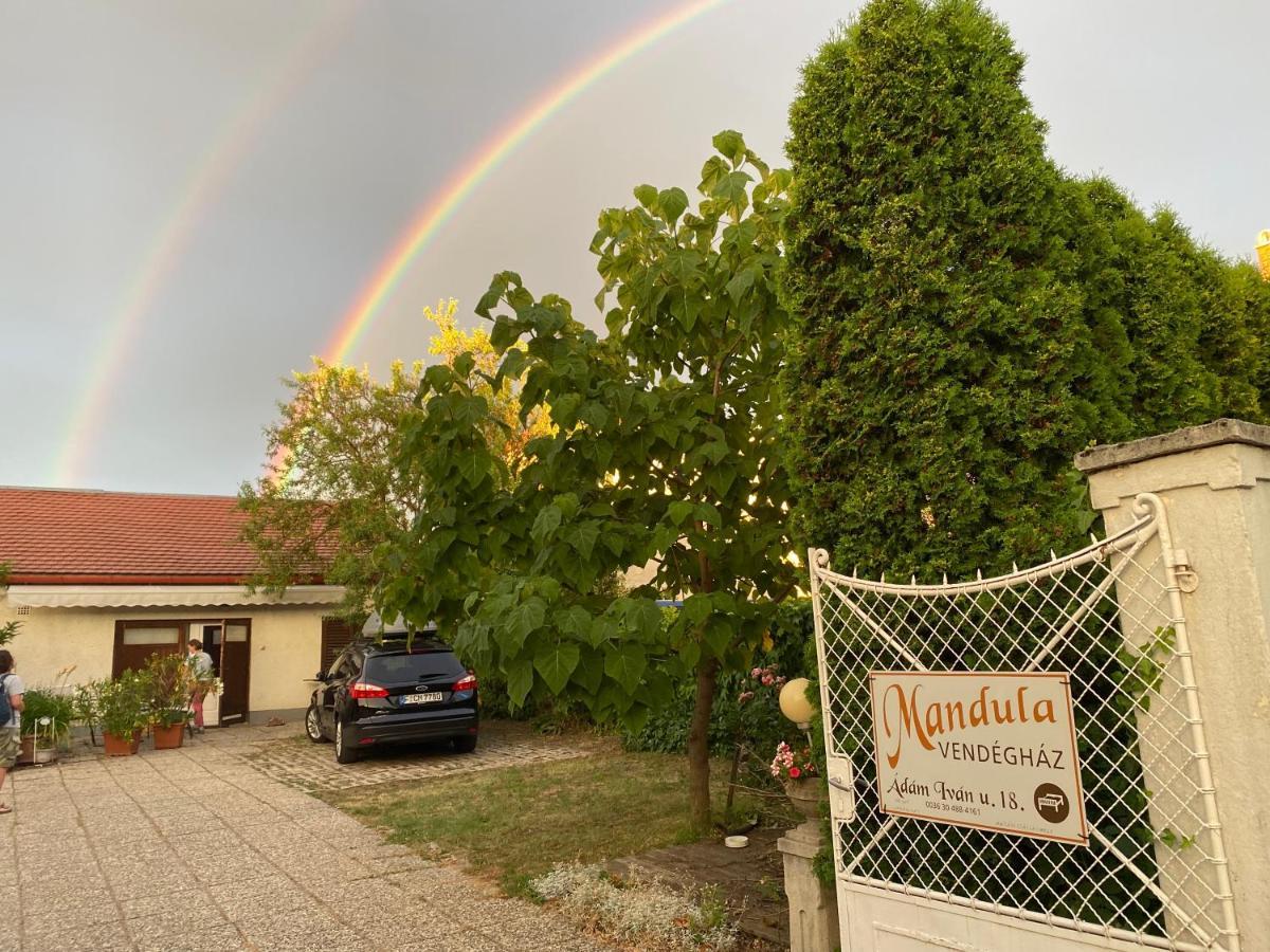Hotel Mandula Haz Veszprém Exterior foto